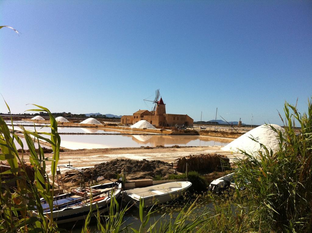 Holiday Home Mediterraneo Marsala Ruang foto