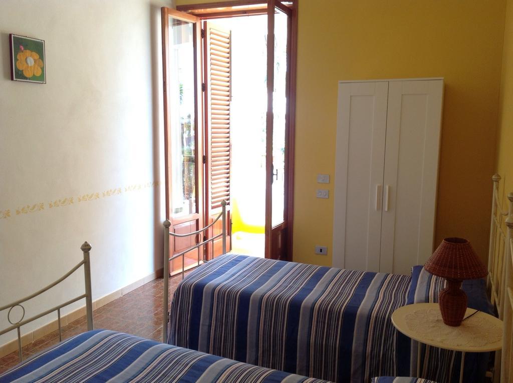 Holiday Home Mediterraneo Marsala Ruang foto